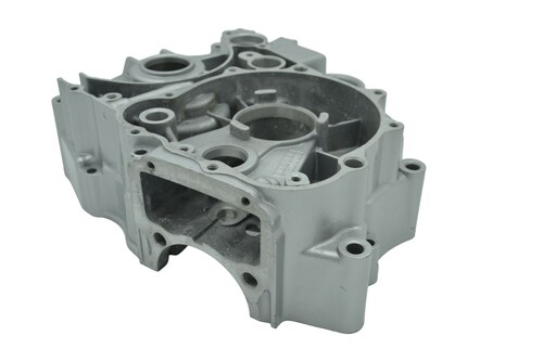 Karter lewy do motocykli 4-suwowych Torq 57013 2