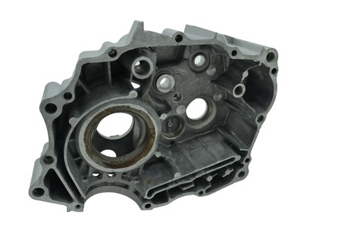Karter lewy do motocykli 4-suwowych Torq 57013 6