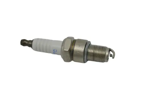 Świeca zapłonowa do kosiarki Greenso D46-GT150/150ES 3
