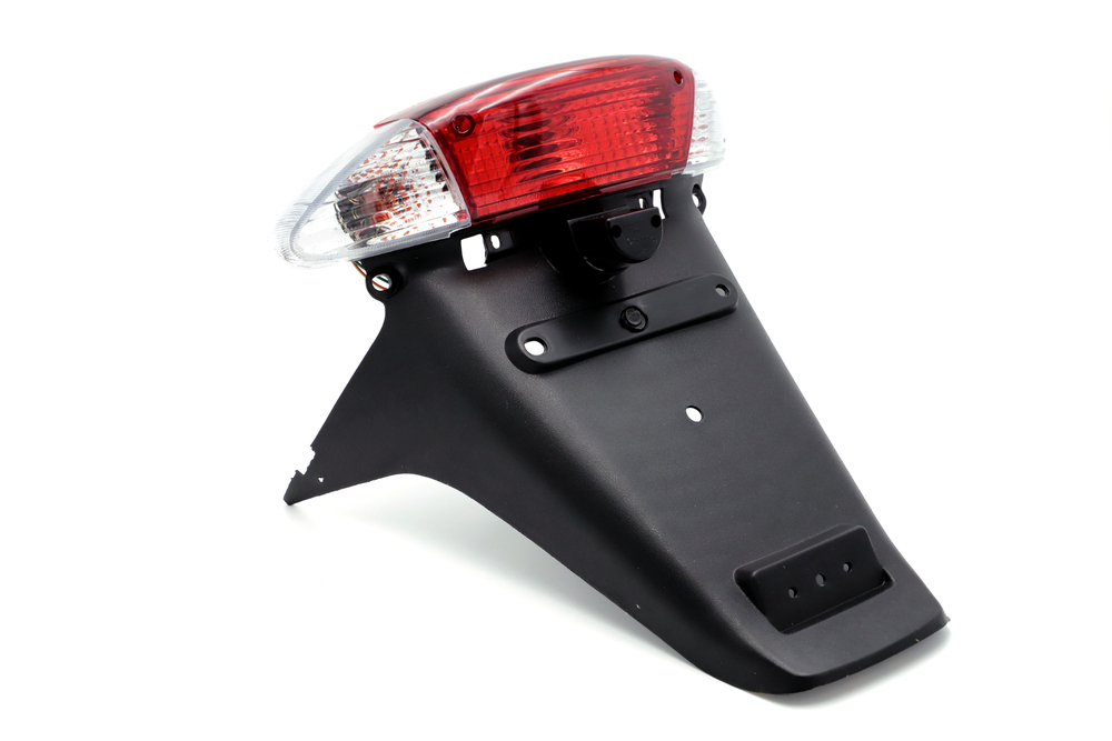 Lampa tylna z błotnikiem 1
