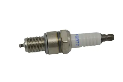 Świeca zapłonowa do kosiarki Greenso D46-GT150/150ES 1